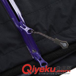 沖鋒衣 CAMEL駱駝戶外女三合一沖鋒衣 防水防風抓絨保暖兩件套 A4W194199原始圖片3