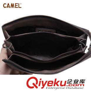 時尚休閑包 Camel駱駝 優(yōu)質(zhì)牛皮 2012商務(wù)休閑復古手包手拿包男包MT119022原始圖片3