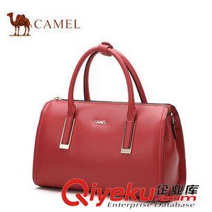 時(shí)尚休閑包 Camel/駱駝波士頓包簡(jiǎn)約手提牛皮包手提斜挎枕頭包WB240002-01原始圖片2