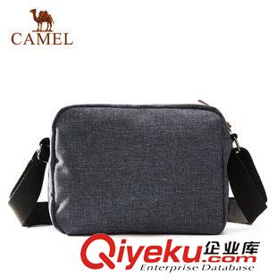 時尚休閑包 CAMEL駱駝 戶外休閑單肩斜挎包 男女通用織物出游挎包 A5W3D2108