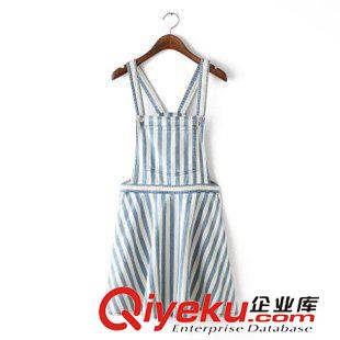 7.9 歐洲站2015夏季女裝新品 胸前大口袋藍(lán)白條紋牛仔背帶裙連衣裙