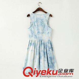 5.26 歐洲站 15夏裝新款 歐美女裝 無(wú)袖背心裙印花單排扣薄牛仔連衣裙原始圖片3