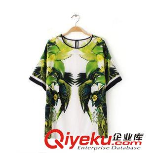 5.12 歐洲站2015夏季女裝新款上衣 圓領(lǐng)對稱綠葉鸚鵡印花短袖T恤原始圖片2