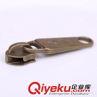 拉鏈頭 供應 5#厚雙孔方板拉頭 gd金屬拉鏈拉頭 服裝箱包輔料批發