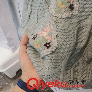 日式文艺森女风格 文艺森女可爱范绣花方块菱形复古显瘦修身圆领长袖套头毛衣