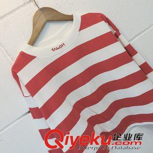 10.8NEW 塔卡沙校園回歸系列領(lǐng)口刺繡字母簡約寬條紋紅色寬版T恤原始圖片2