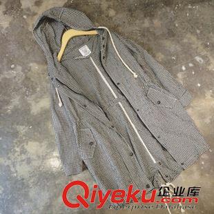 9.04NEW 日式日單秋冬款復(fù)古小格子雙口袋連帽抽繩風(fēng)衣外套開衫女式批發(fā)原始圖片2