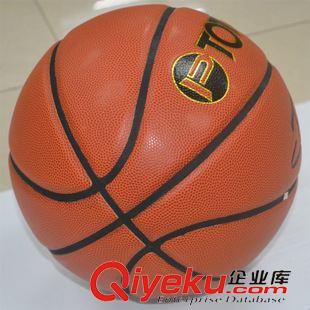 突破品牌籃球 【突破】TP100 籃球 超細(xì)纖維PU革專業(yè)比賽籃球 7號(hào)籃球批發(fā)代理原始圖片3