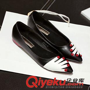 爆單現(xiàn)貨，長(zhǎng)期生產(chǎn)款 歐洲站 大牌同款 真皮墊款手指鉚釘尖頭單鞋853-5長(zhǎng)期現(xiàn)貨原始圖片3