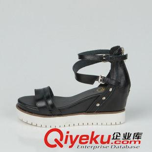 涼鞋 2015 嗆口小辣椒歐洲站防水臺真皮夏季厚底鉚釘羅馬女鞋 實拍現(xiàn)貨原始圖片2