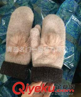 雜貨=包/鞋/帽/襪子/圍巾/飾品 2015學(xué)院風(fēng)冬季兔絨球時(shí)尚針織手套 保暖護(hù)手漂亮原始圖片3