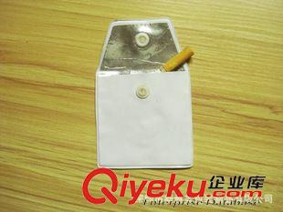 更多產(chǎn)品 此煙灰袋為本廠最暢銷的一款產(chǎn)品, 攜帶方便,是吸煙者{zh0}的選擇.