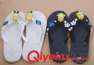 創(chuàng)意拖鞋 新款時尚人字拖小黃人創(chuàng)意拖鞋女沙灘拖大白拖鞋哆啦A夢人字拖原始圖片3