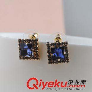 網(wǎng)絡(luò)爆款耳釘 韓國進口奢華gd精致滿鉆 正方形水晶寶石耳釘 時尚百搭耳釘耳環(huán)原始圖片2
