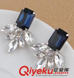 網(wǎng)絡(luò)爆款耳釘 愛情回來了戚薇同款網(wǎng)絡(luò)爆款熱賣促銷水晶藍(lán)寶石耳環(huán)服裝配飾女原始圖片2