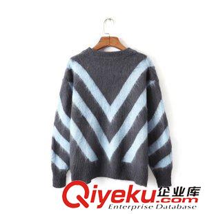 ★10月7號新款更新 2015秋冬新款幾何條紋拉毛工藝寬松修身套頭針織毛衣 女 D31074原始圖片3
