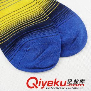 金盾 金盾5481精梳棉男士運動襪 秋冬新款中筒全棉時尚橫條彩色男襪原始圖片2