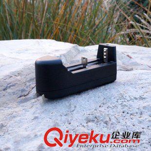 強(qiáng)光手電/配件 廠家直銷 強(qiáng)光手電筒鋰電池{wn}充 220v座式18650充電器原始圖片2
