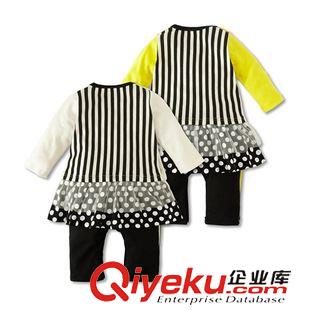 7月27日 女童刺繡花兒長袖哈衣長爬服原始圖片3