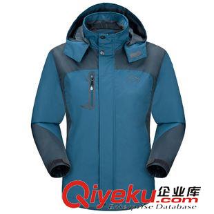     冲锋衣 专业户外三合一情侣冲锋衣男女户外登山服防风防水加厚防寒外套