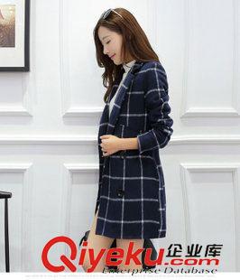 9月-8 韓版秋冬新款雙排扣格子修身毛呢外套女式氣質(zhì)款西裝領(lǐng)呢外套J335原始圖片2