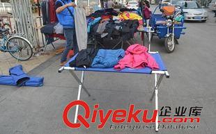廣告與錄音 2米擺地?cái)傌浖?1.5米夜市服裝折疊擺攤 1米飾品布衣架促銷(xiāo)展示桌原始圖片3