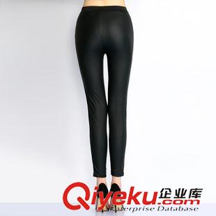 秋裝新款第三波 秋裝品質(zhì)新款 時尚PU打底褲 褲邊拼接休閑時尚女褲VNA60875