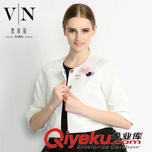 女式外套 圓領(lǐng)五分袖配胸花短款上衣 名媛優(yōu)雅百搭時尚女式外套VNA31028