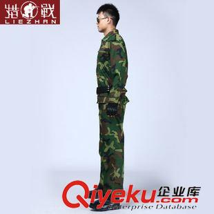 爆款直銷 廠家直銷批發(fā)迷彩服迷彩作訓衣服33式加厚服軍訓演出迷彩服套裝