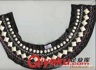 手工領(lǐng)花  供應(yīng)服裝輔料 {zx1}款亞克力圓領(lǐng)領(lǐng)花 手工領(lǐng)花 市場熱賣