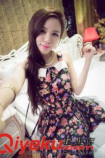 ★7月 {dy}期上新 時尚套裝女2015夏小清新印花田園風(fēng)吊帶+網(wǎng)紗半身裙 套裝 4439原始圖片3