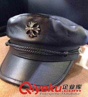 軍帽/平頂帽 韓版時(shí)尚個(gè)性金屬十字架學(xué)生帽毛呢皮檐平頂海軍帽鴨舌八角帽爆潮原始圖片3