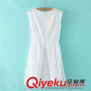 6月28號(hào)更新 #ZE1 歐美風(fēng) 刺繡純色連衣裙批發(fā) 1698原始圖片2