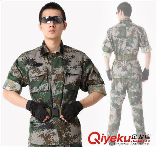 通用迷彩服 07荒漠迷彩作訓服 zp迷彩服廠家直銷 迷彩服tj 沙漠迷彩套裝