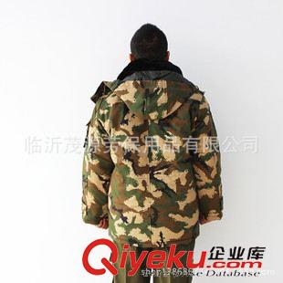 未分類 廠家批發保安物業加厚防寒大衣棉服制服新式迷彩軍綠大衣