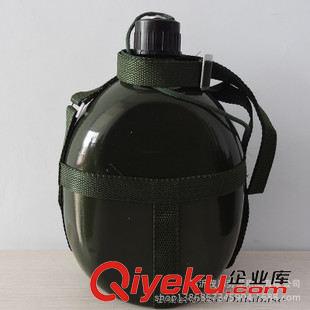 未分類 廠家批發軍迷戶外運動休閑時尚登山鋁制軍綠色普通水壺1.5公斤原始圖片2