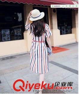 連衣裙.半身裙 實(shí)拍夏新款女裝歐美大牌圓領(lǐng)寬松系帶中長(zhǎng)款條紋棉麻連衣裙原始圖片2