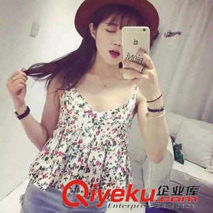 吊帶 小背心 裹胸 2015 小清新度假短款露背荷葉邊V領(lǐng)低胸碎花吊帶背心 女夏原始圖片3