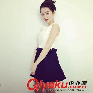 3.31 新款 8289 韓國東大門代購實(shí)拍15春夏新款韓版撞色無袖背心花苞連衣裙