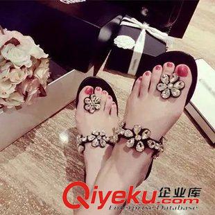 涼拖 2015夏季新款甜美時尚水鉆夾趾平跟女拖鞋 PU皮軟底舒適女鞋爆款原始圖片2