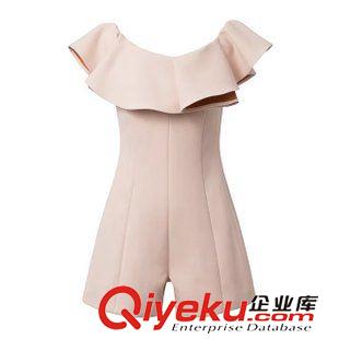 2015年7月8上新 2015夏季女裝新款   歐美風休閑時尚荷葉邊領露肩裙褲連體褲