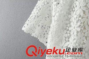 2015年6月4上新 2015夏季女裝新款  明星楊穎同款圓領心形字母刺繡全蕾絲連衣裙原始圖片3