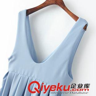 2015年4月4上新 2015夏季女裝新款  韓版時(shí)尚V領(lǐng)百褶擺純色背心裙原始圖片2