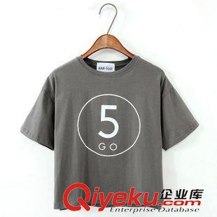 8月新款{dy}波 2015新款韓國東大門學院時尚5號數字印花T恤女短袖寬松上衣原始圖片3