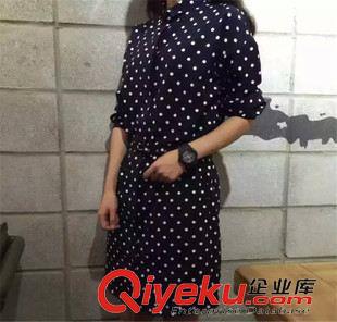 9月新品3 外貿(mào)原單 女款清新時(shí)尚束腰 波點(diǎn)襯衣連衣裙批發(fā)原始圖片2