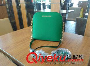 5月新品3 米棉女孩牛皮糖果色斜跨精致貝殼小包原始圖片2