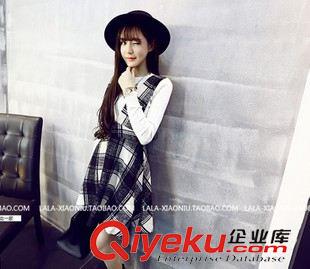 10-15 一件代發(fā)2015新款女裝 韓版大V領(lǐng)高腰格紋韓范毛呢子背帶連衣裙原始圖片2