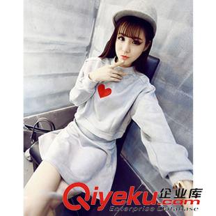 10月12號上新！ 2015秋裝新品 時尚休閑刺繡愛心麂皮絨套裝原始圖片3