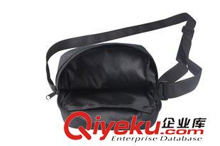 時(shí)尚挎包 新款 熱銷(xiāo) 迪士尼 馴龍高手時(shí)尚單肩包 學(xué)生斜挎包 外貿(mào)款 包郵原始圖片3