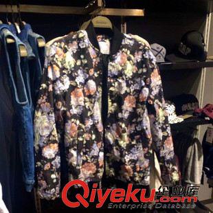 夾克、皮衣、衛(wèi)衣 門店在售15秋裝新款！小三家男士圓領套頭條紋 毛圈絨衛(wèi)衣